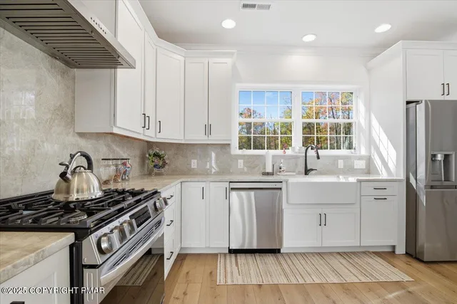 $1,100,000 | 109 Forest Lake Drive, Jim Thorpe, PA 18229