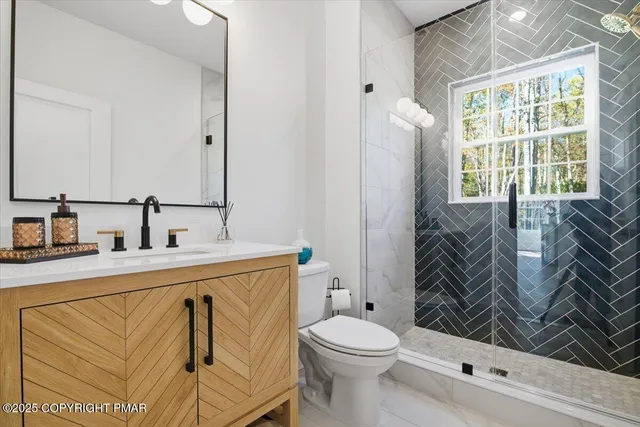 $1,100,000 | 109 Forest Lake Drive, Jim Thorpe, PA 18229