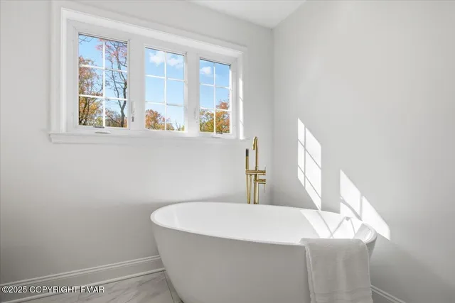 $1,100,000 | 109 Forest Lake Drive, Jim Thorpe, PA 18229