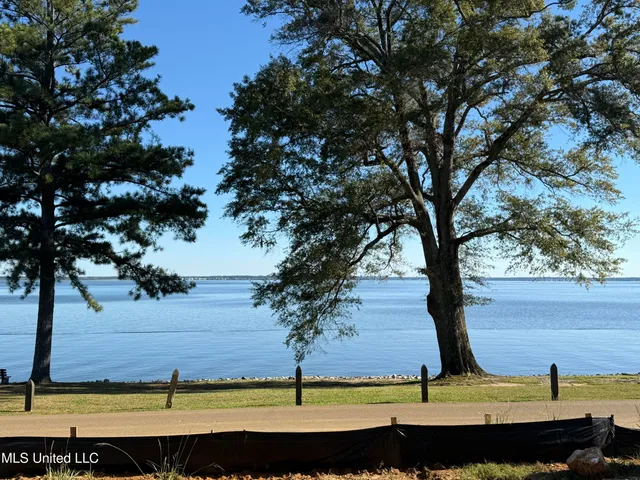 $1,995,000 | 136 Old Trace Road, Madison, MS 39110