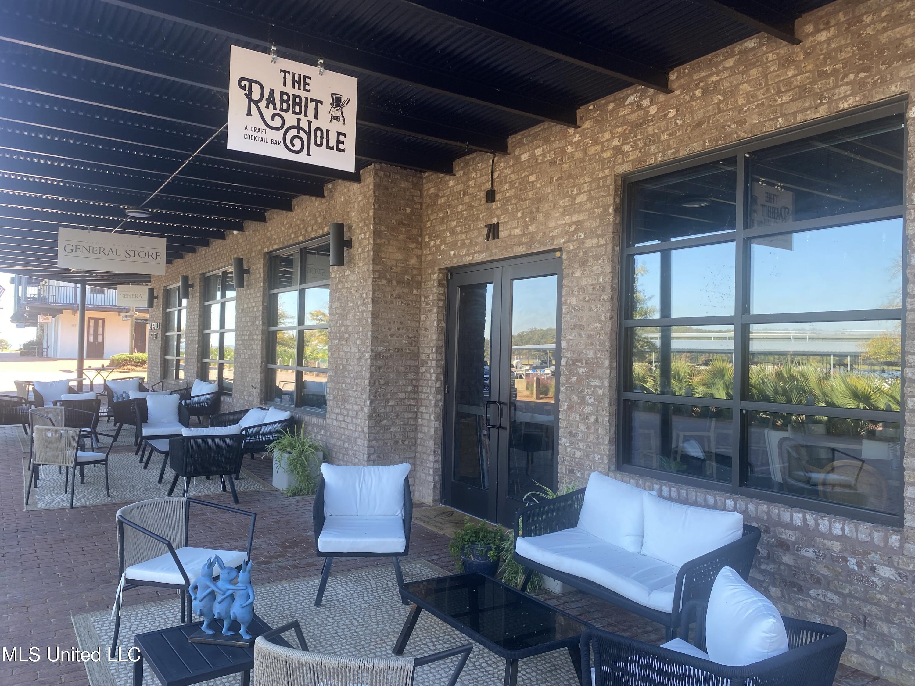 136 Old Trace Road Madison, MS 39110 - Photo 31 of 38 The Rabbit Hole