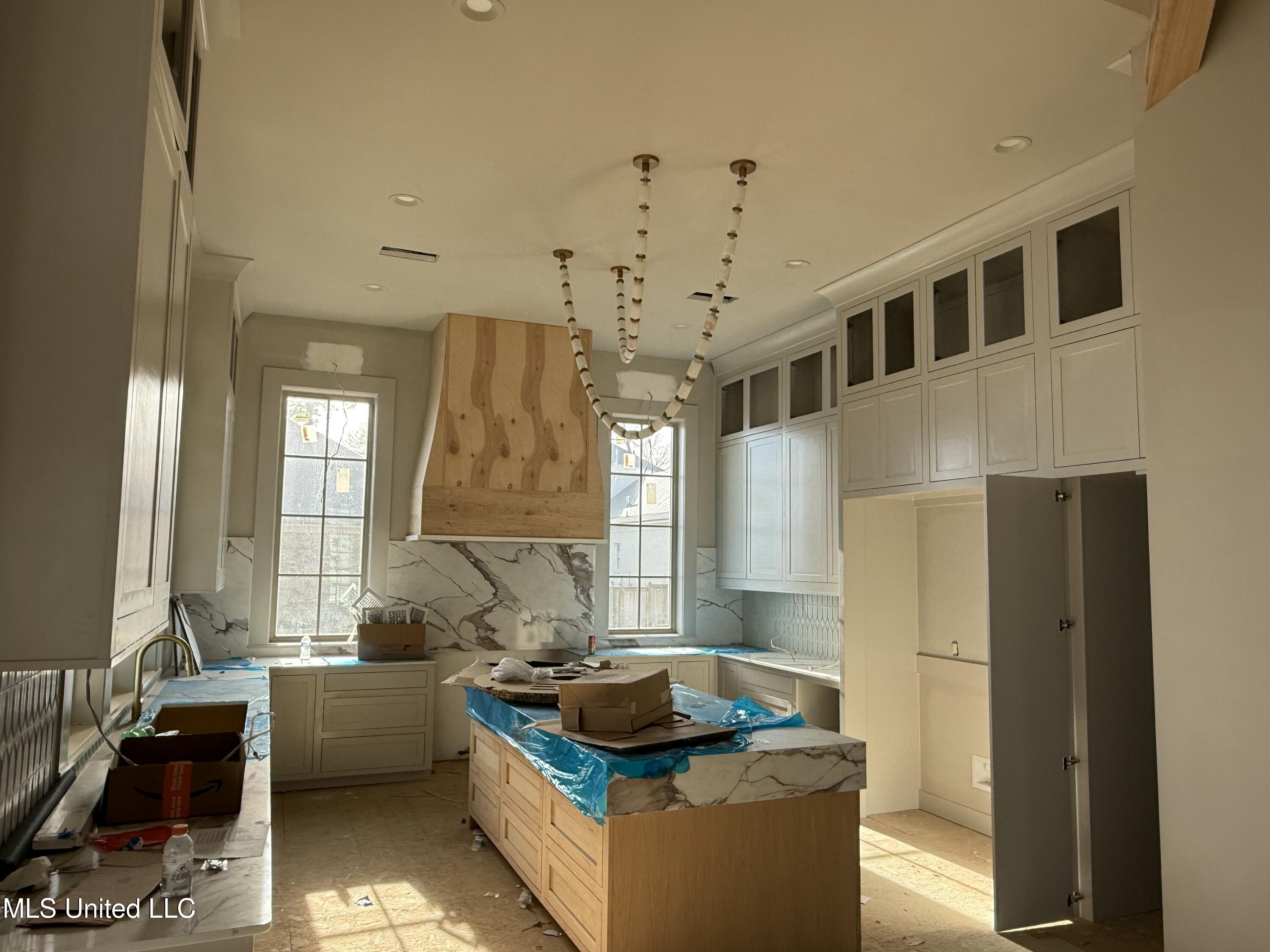 136 Old Trace Road Madison, MS 39110 - Photo 4 of 38 IMG_2326