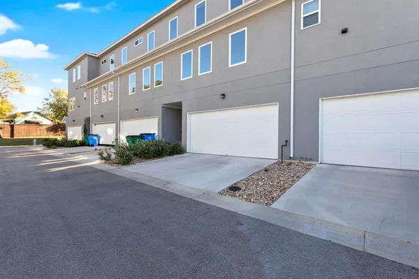 $2,900 | 7203 Bassett Court, Austin, TX 78741