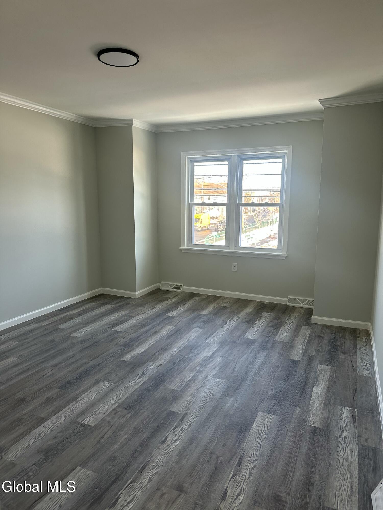 740 Hamilton Street Schenectady, NY 12307 - Photo 19 of 40 IMG_7361