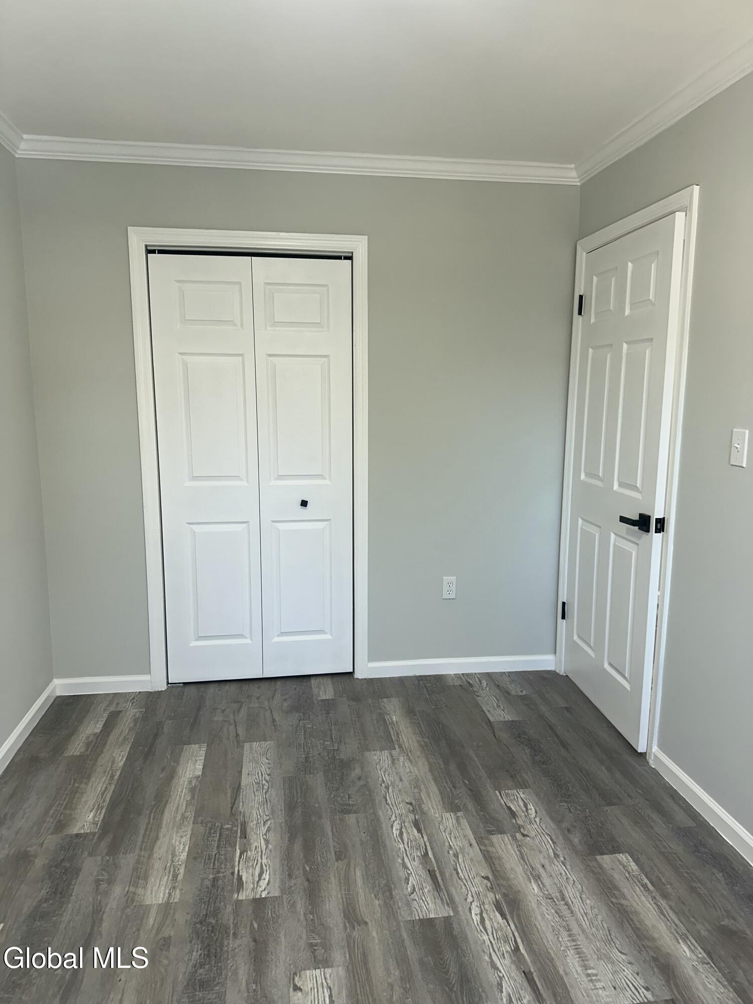 740 Hamilton Street Schenectady, NY 12307 - Photo 25 of 40 IMG_7369