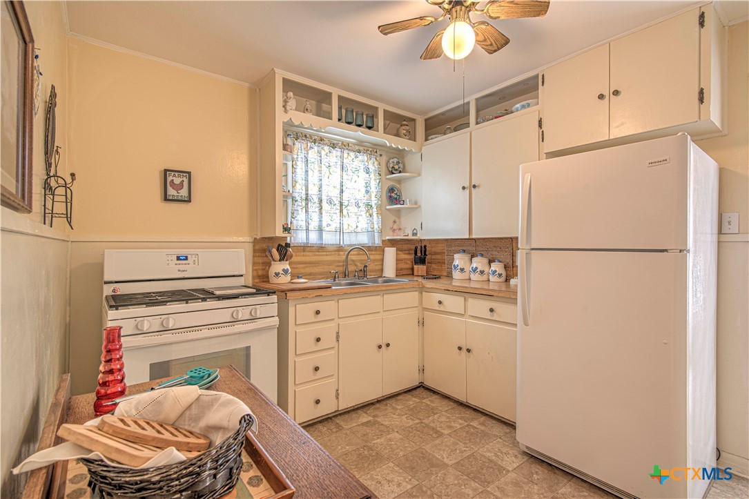 907 South 39th Street Temple, TX 76504 - Photo 15 of 31