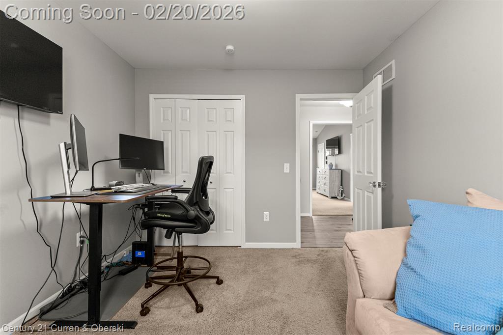 26802 Inverness Street Woodhaven, MI 48183 - Photo 33 of 47