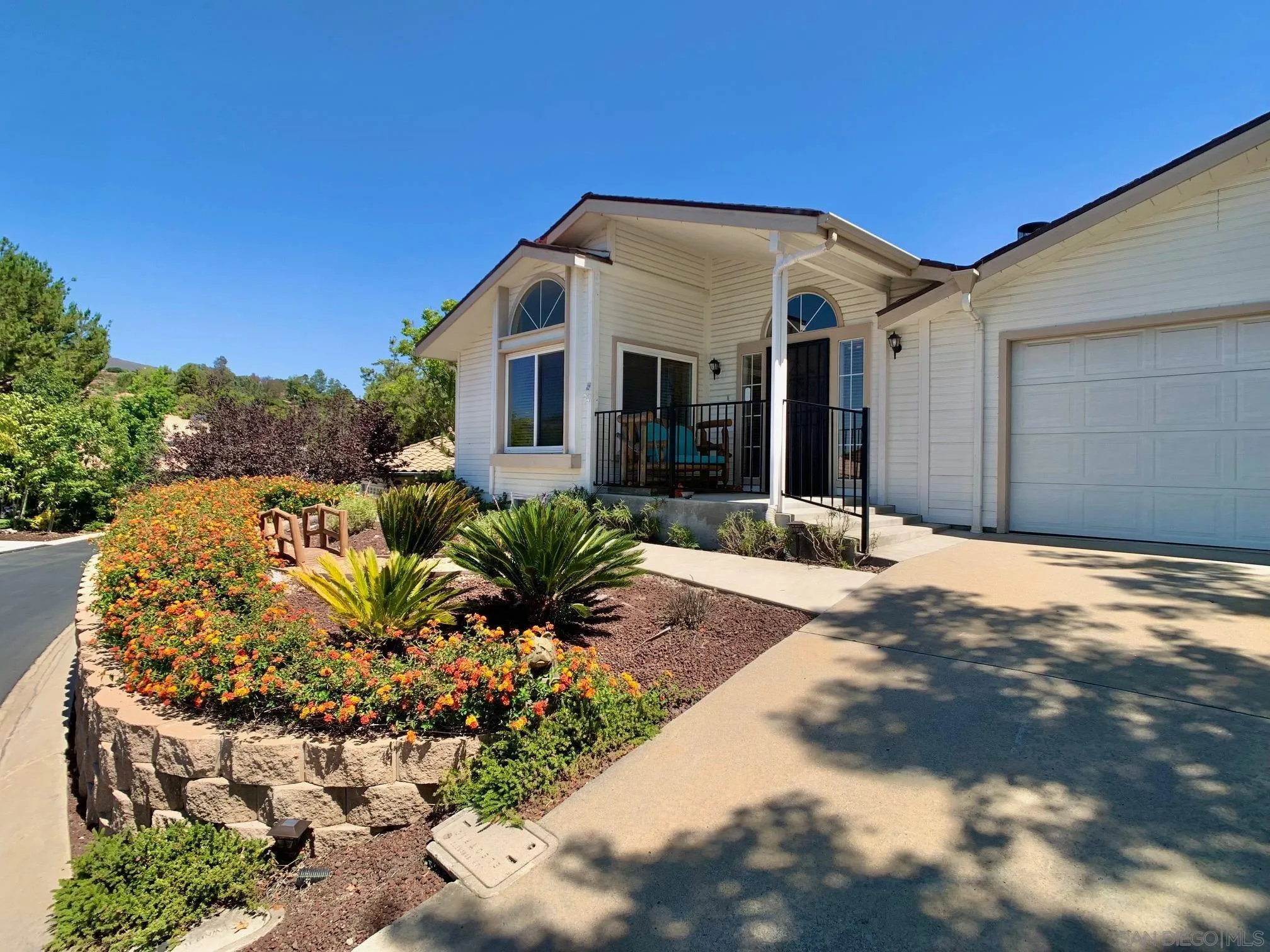 2541 Columbine Road Alpine, CA 91901 - Photo 39 of 44 a front view of a house with a yard