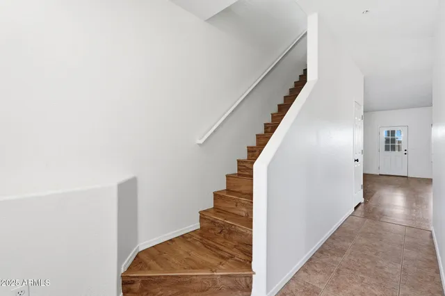 $2,300 | 525 North Miller Road, Unit 163, Scottsdale, AZ 85257