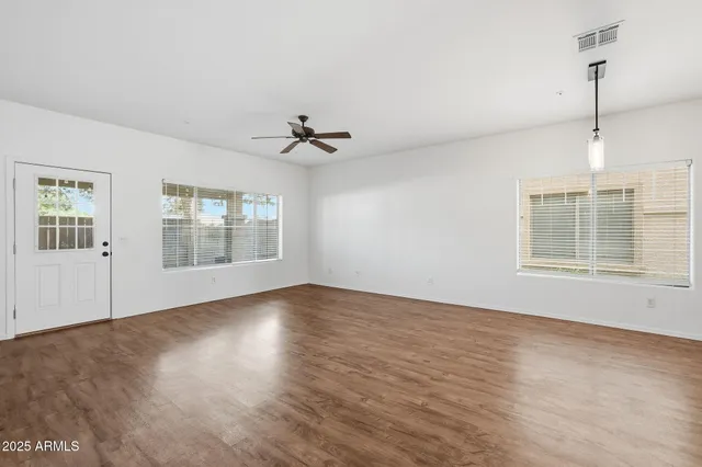 $2,300 | 525 North Miller Road, Unit 163, Scottsdale, AZ 85257