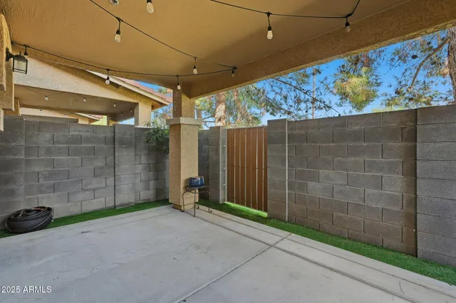 $2,300 | 525 North Miller Road, Unit 163, Scottsdale, AZ 85257