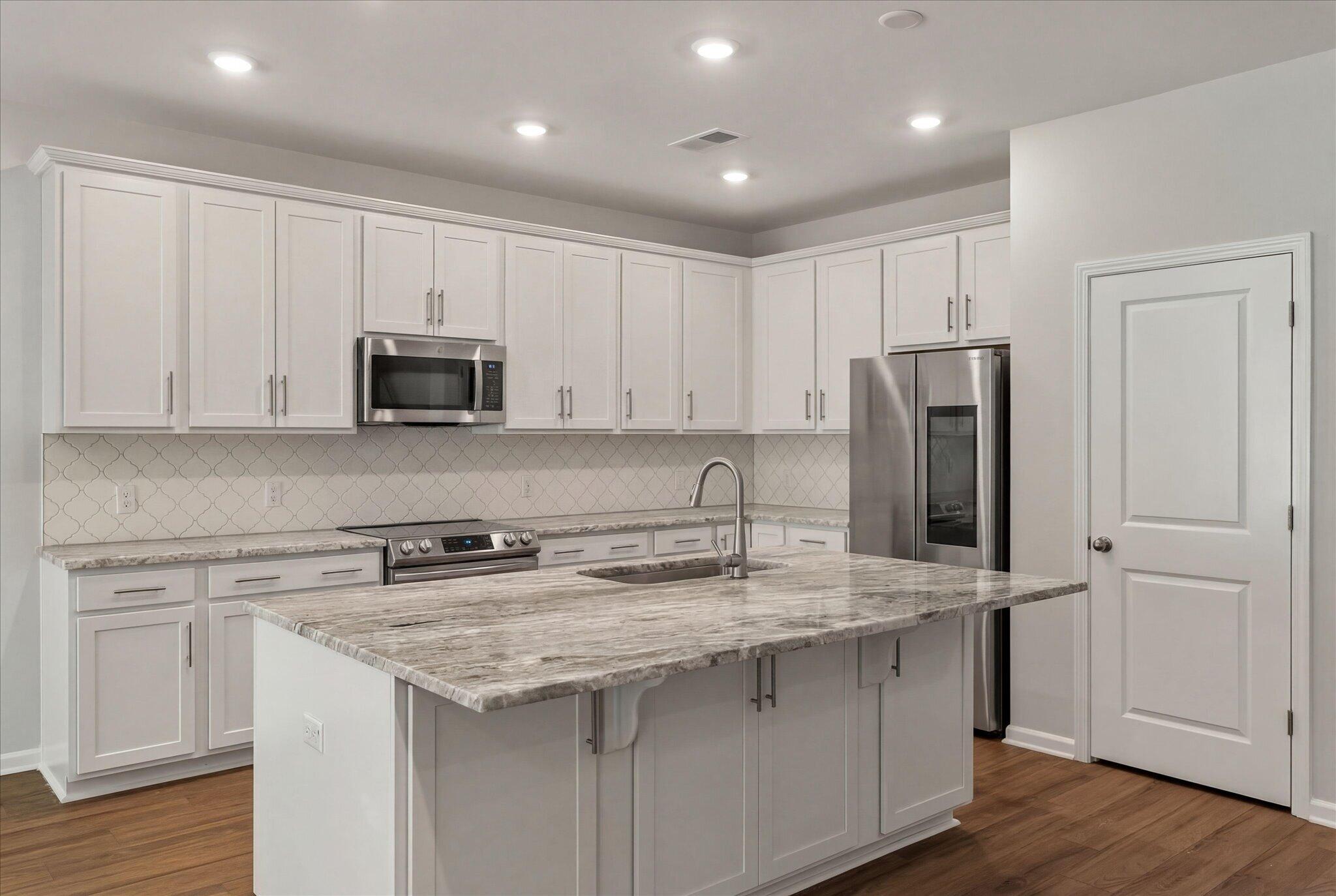 205 Palfrey Drive Ridgeville, SC 29472 - Photo 4 of 34 Kitchen