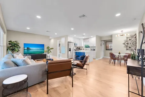 $1,200,000 | 190 Northeast 21st Street, Boca Raton, FL 33431