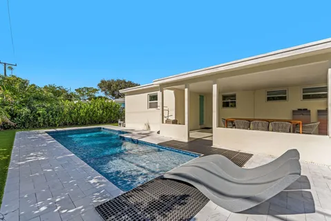 $1,200,000 | 190 Northeast 21st Street, Boca Raton, FL 33431