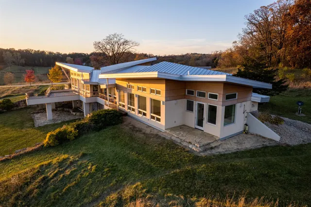 $2,500,000 | 8680 Messerschmidt Road, Verona, WI 53593