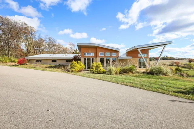 $2,500,000 | 8680 Messerschmidt Road, Verona, WI 53593