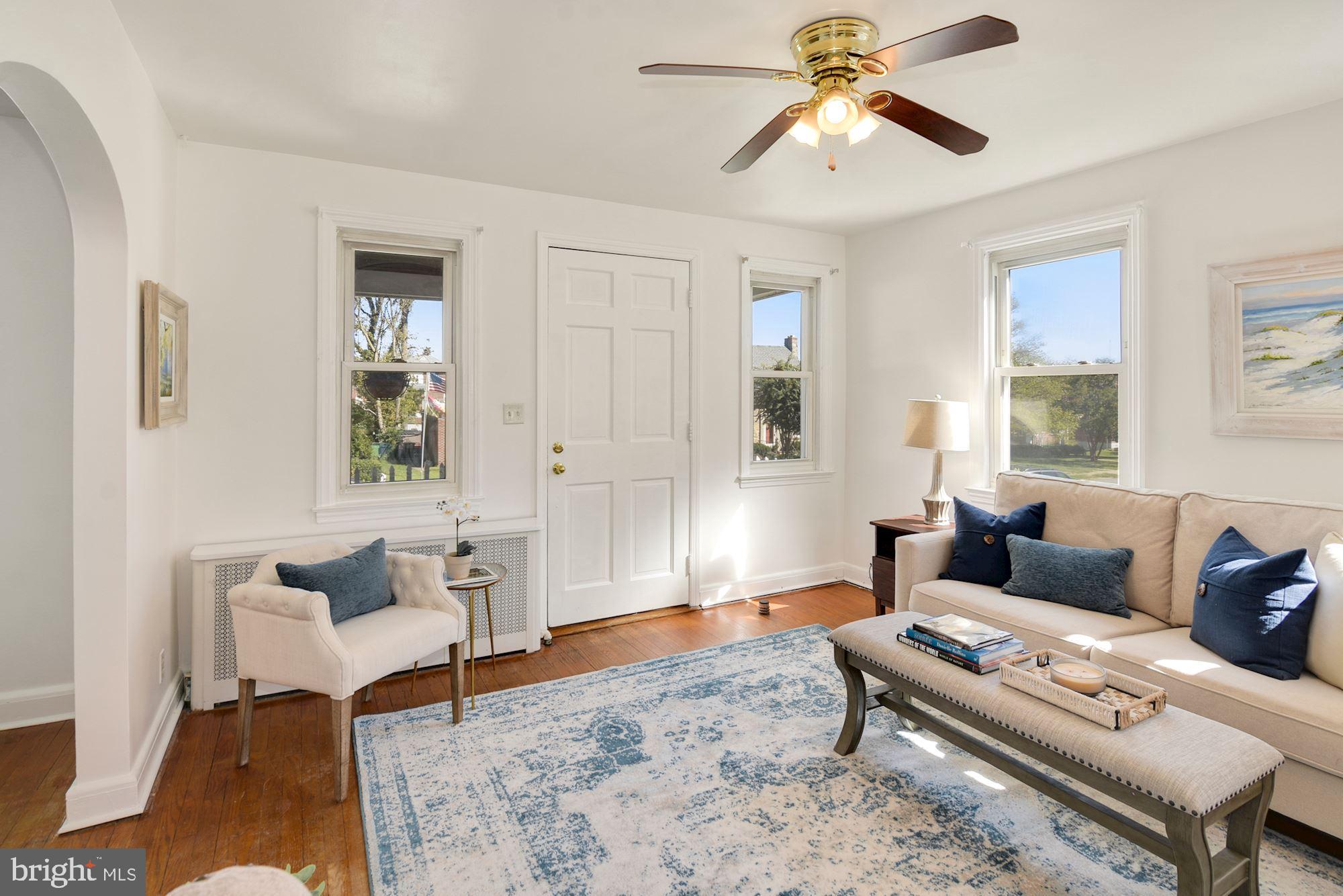 706 Devonshire Road Baltimore, MD 21229 - Photo 7 of 32