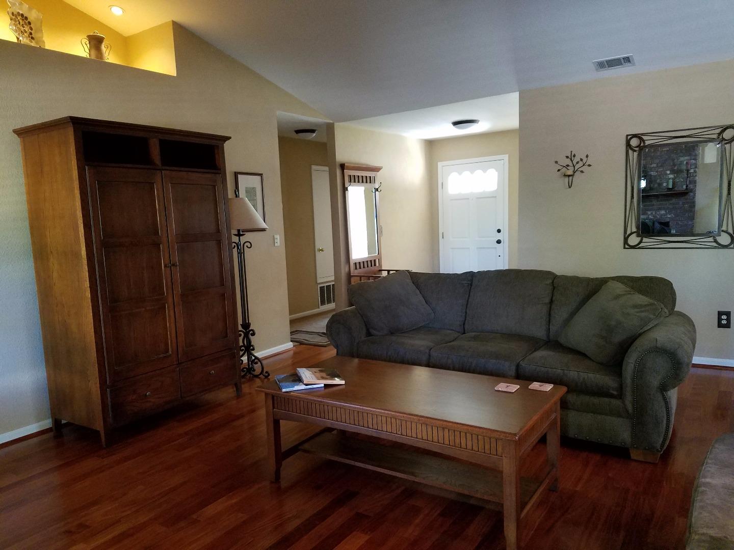 1605 Reyes Lane Tracy, CA 95376 - Photo 3 of 22