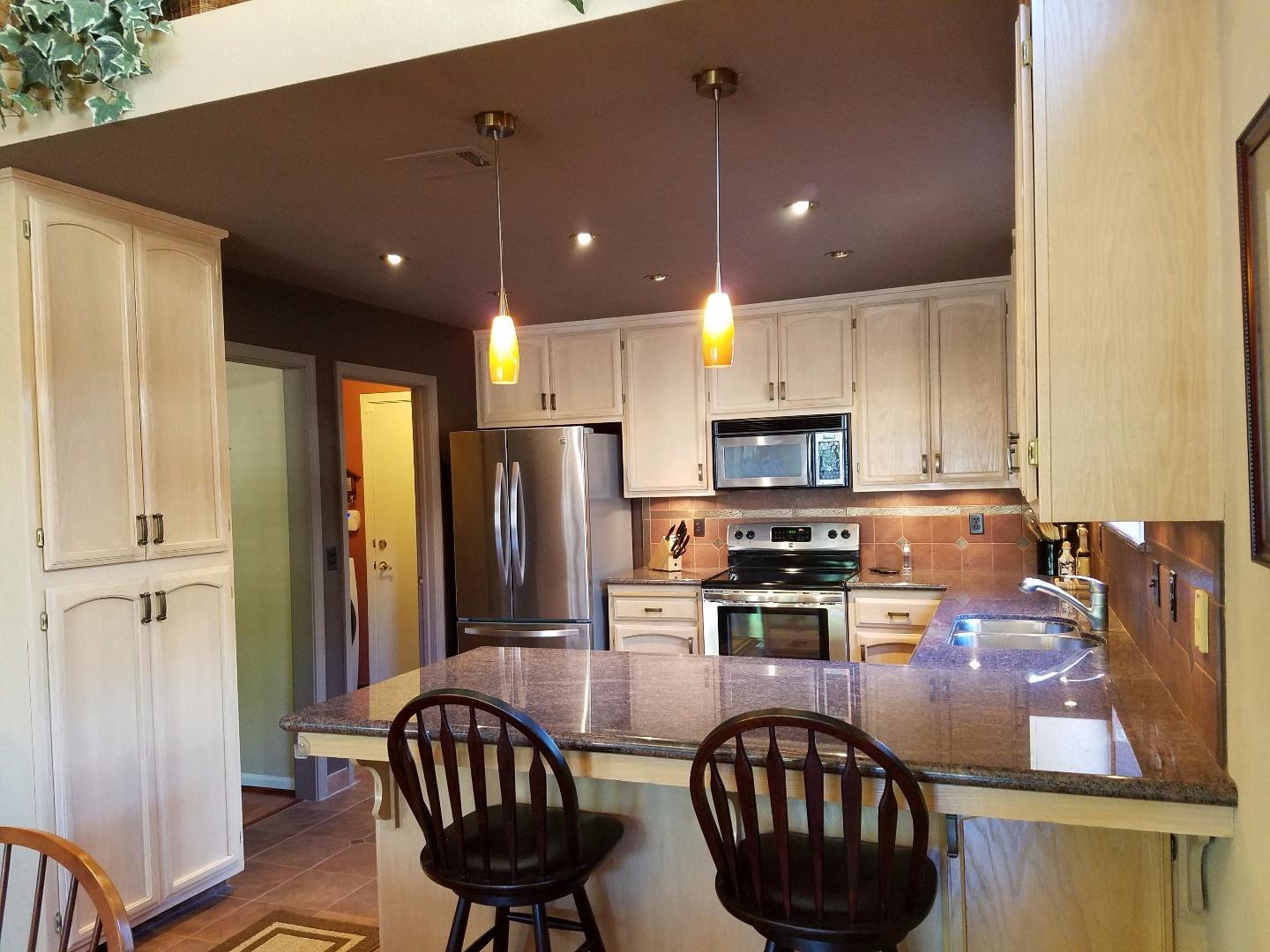 1605 Reyes Lane Tracy, CA 95376 - Photo 8 of 22