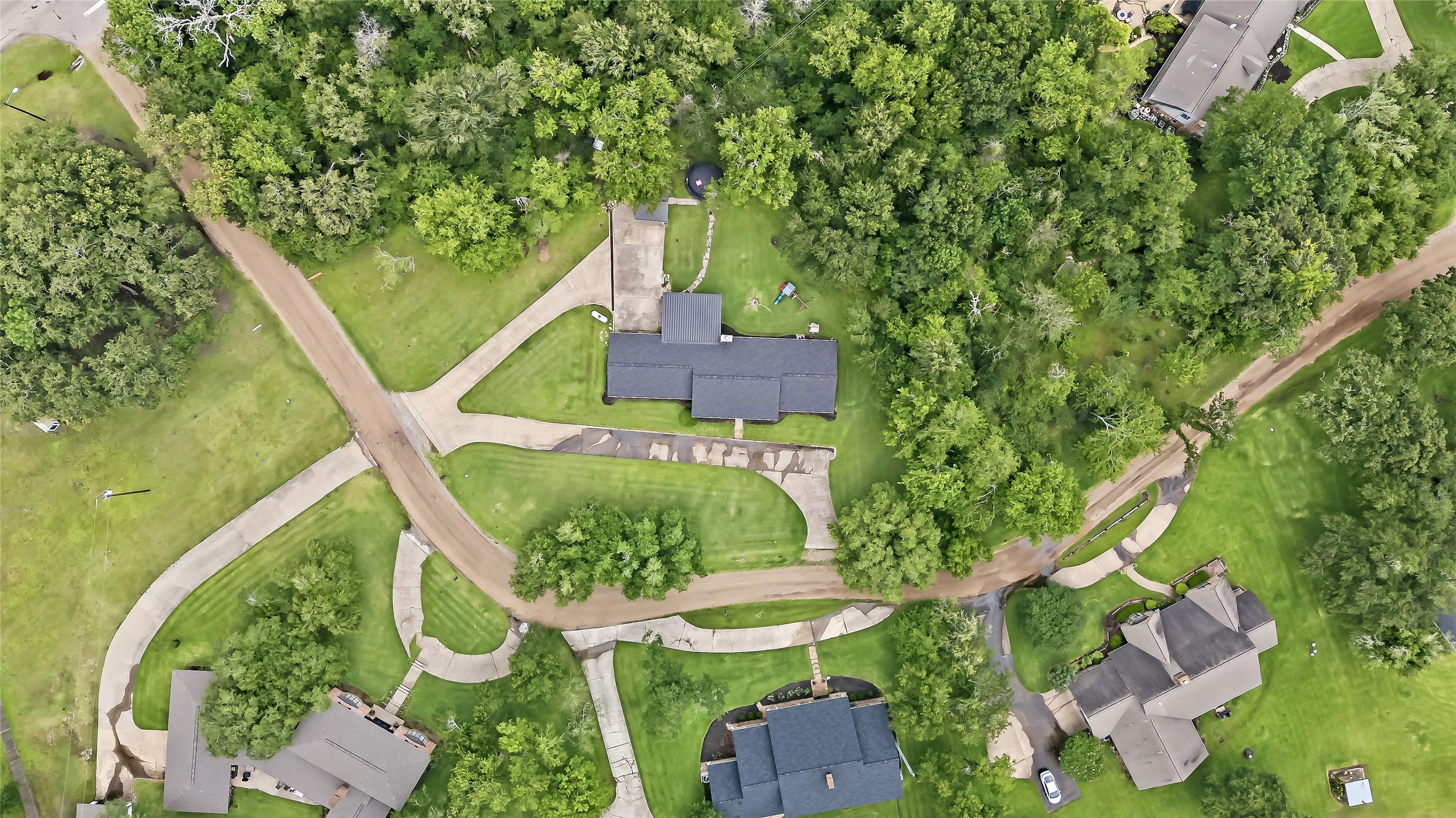 906 Standley Road Madisonville, TX 77864 - Photo 38 of 40 an aerial view of a house