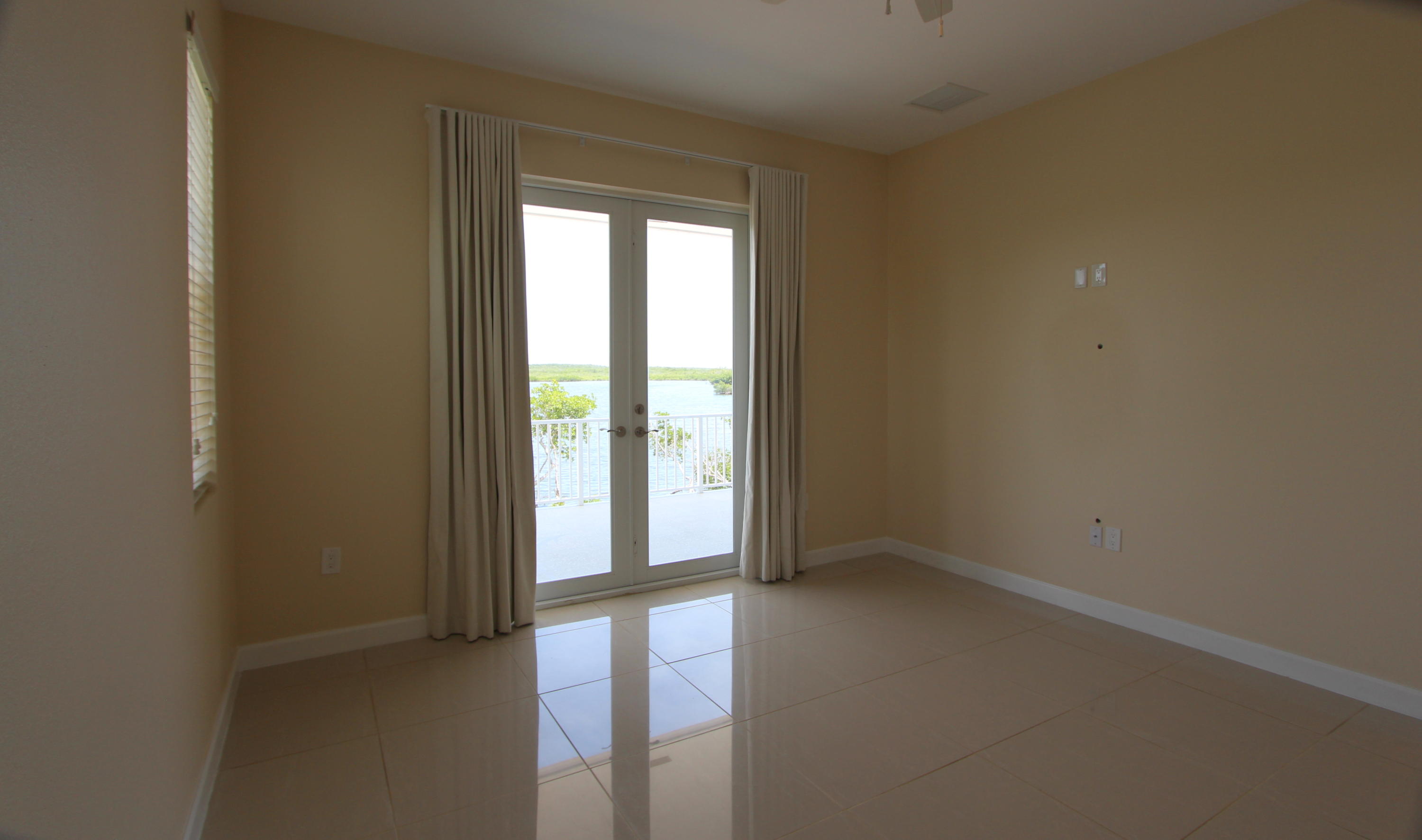 130 La Paloma Road Key Largo, FL 33037 - Photo 11 of 29 Master Bedroom