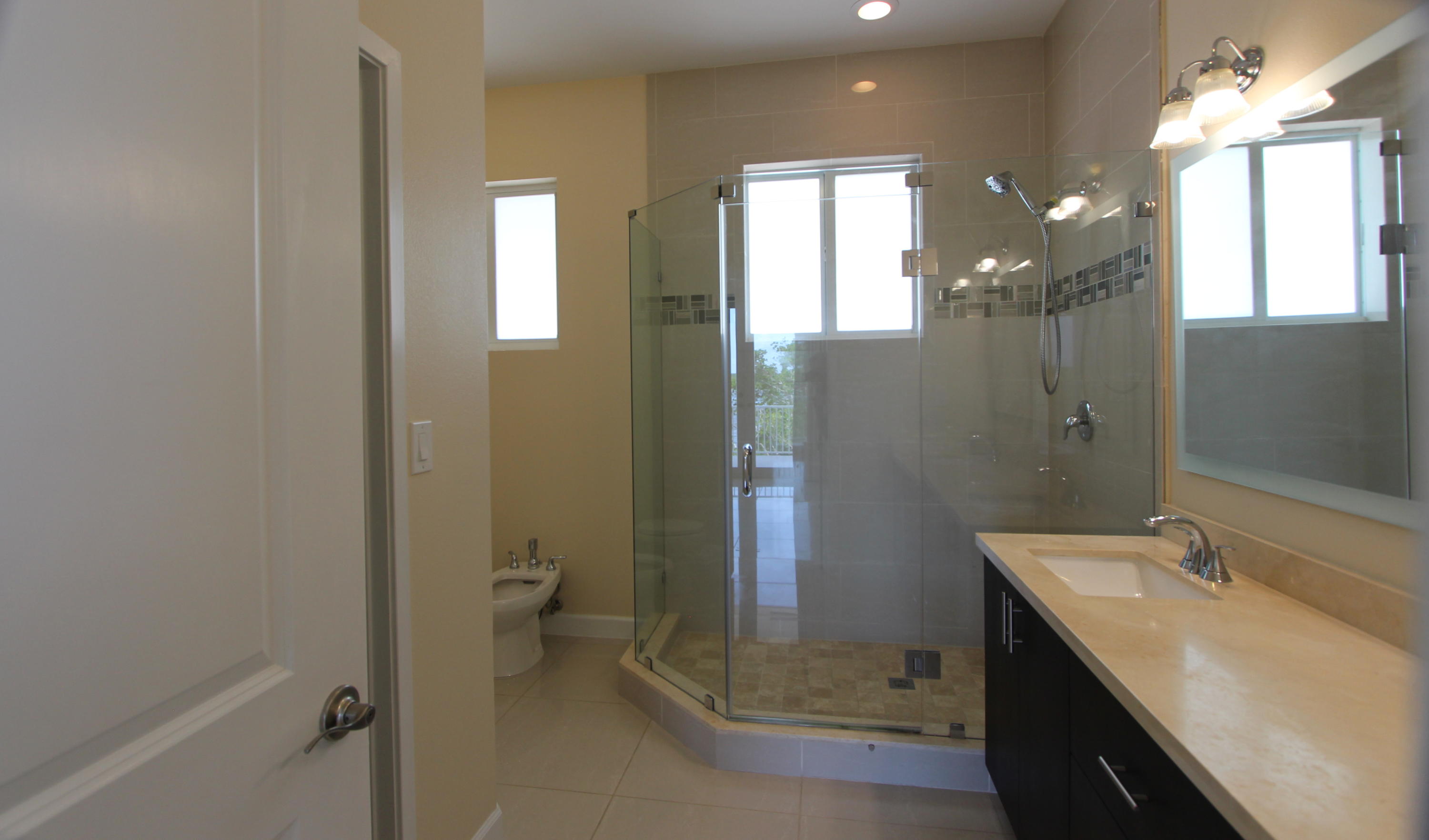 130 La Paloma Road Key Largo, FL 33037 - Photo 13 of 29 Master Bath alt view