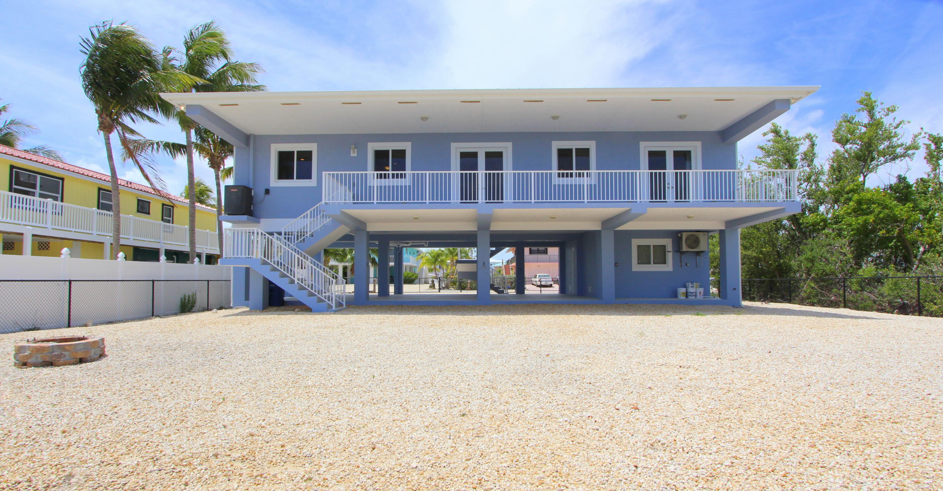 130 La Paloma Road Key Largo, FL 33037 - Photo 3 of 29 Rear