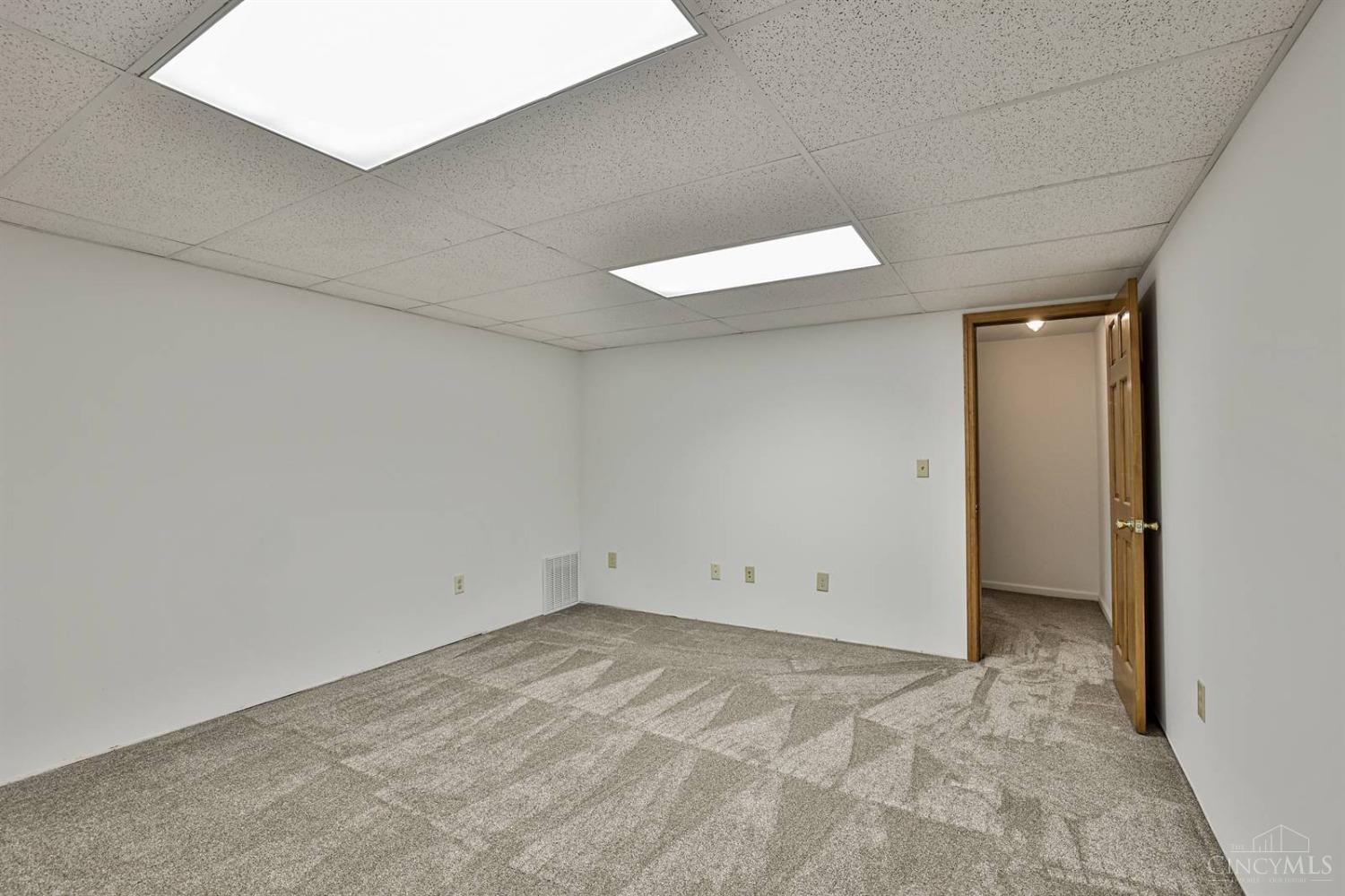 1482 Maple Grove Road Williamsburg, OH 45176 - Photo 17 of 34 Gallery Image 17