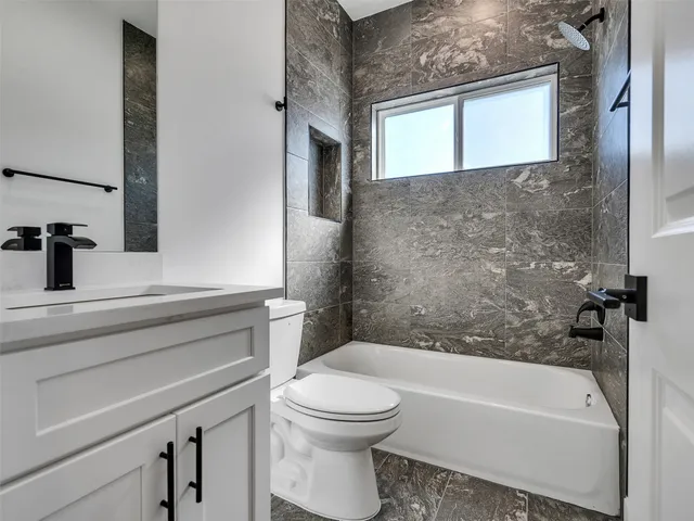 $2,450 | 4917 Randon Road, Houston, TX 77092