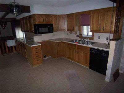 6330 East River Road Flushing, MI 48433 - Photo 2 of 10 20154334-1.JPG
