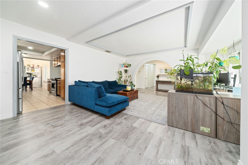 682 West Cheshire Street Rialto, CA 92377 - Photo 7 of 18 Dining Area