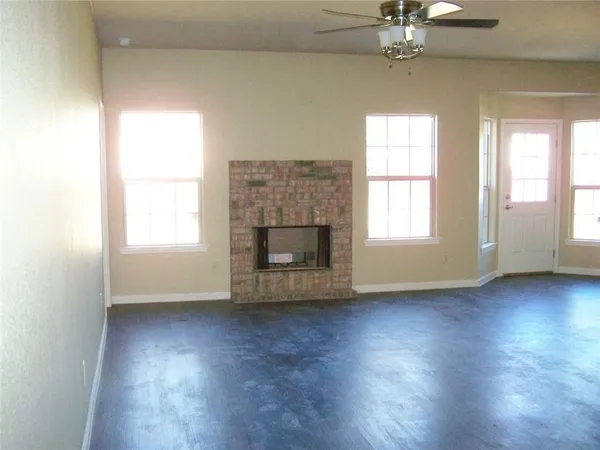 $1,595 | 1013 Rice Street, Denison, TX 75020