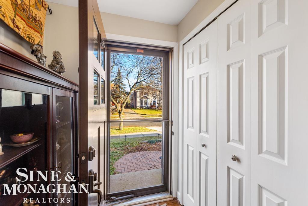 1379 Hampton Road Grosse Pointe Woods, MI 48236 - Photo 2 of 42
