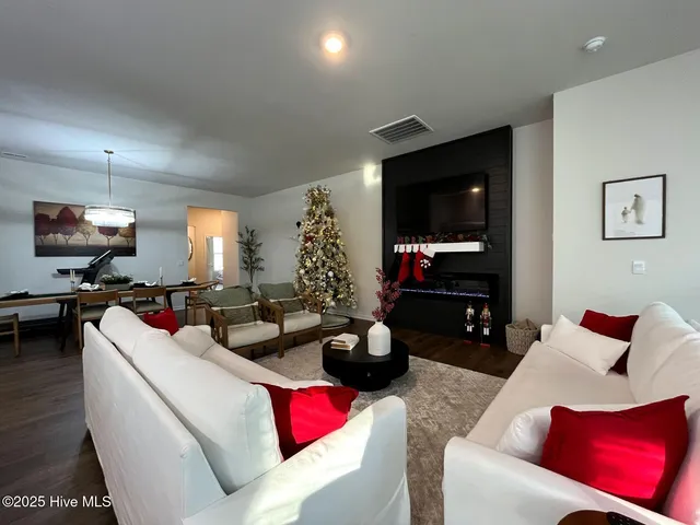 $2,700 | 742 Carnegie Court, Aberdeen, NC 28315