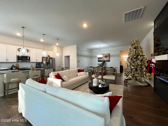 $2,700 | 742 Carnegie Court, Aberdeen, NC 28315