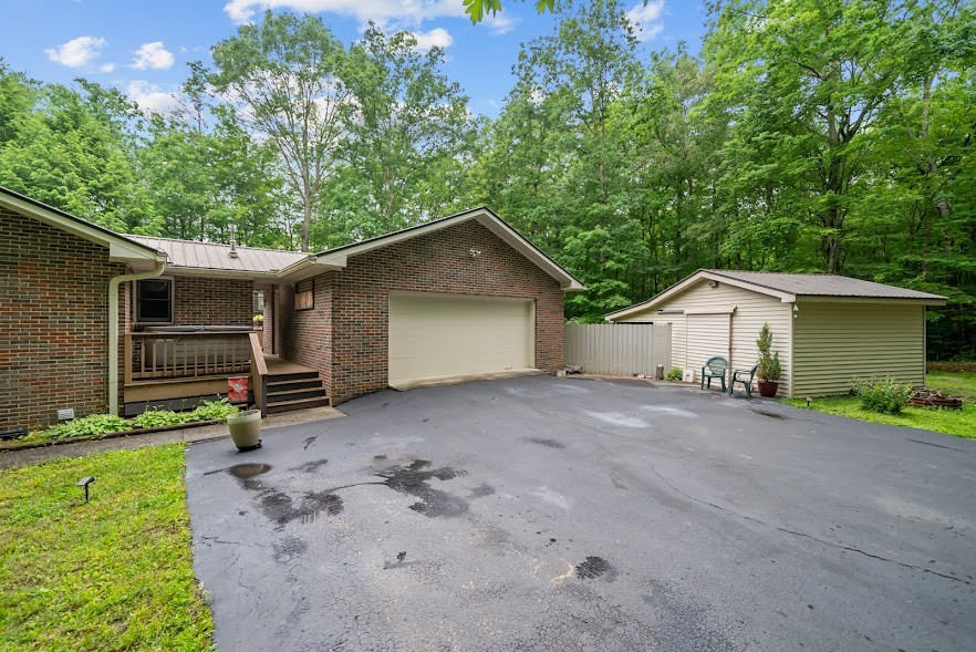 1320 Laurel Way Monterey, TN 38574 - Photo 5 of 67