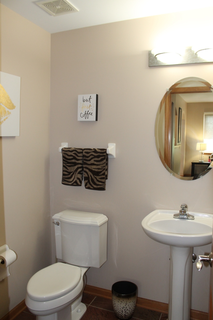 1290 Timberline Drive Bartlett, IL 60103 - Photo 13 of 30
