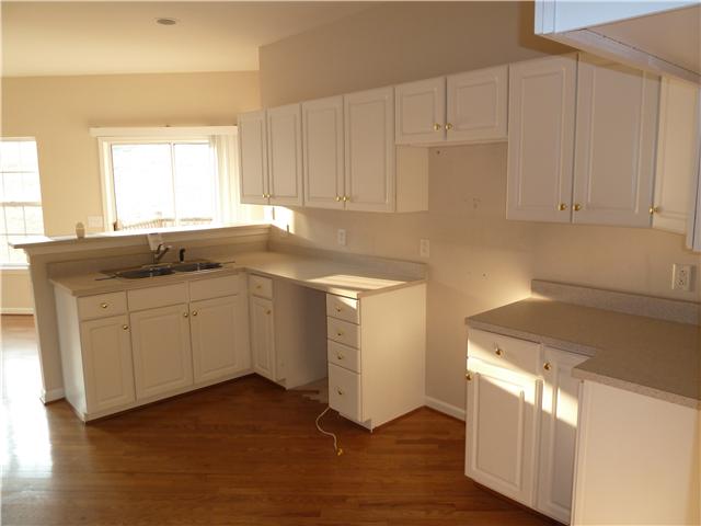 1404 Timber Ridge Circle Nashville, TN 37211 - Photo 3 of 11 Gallery Image 3