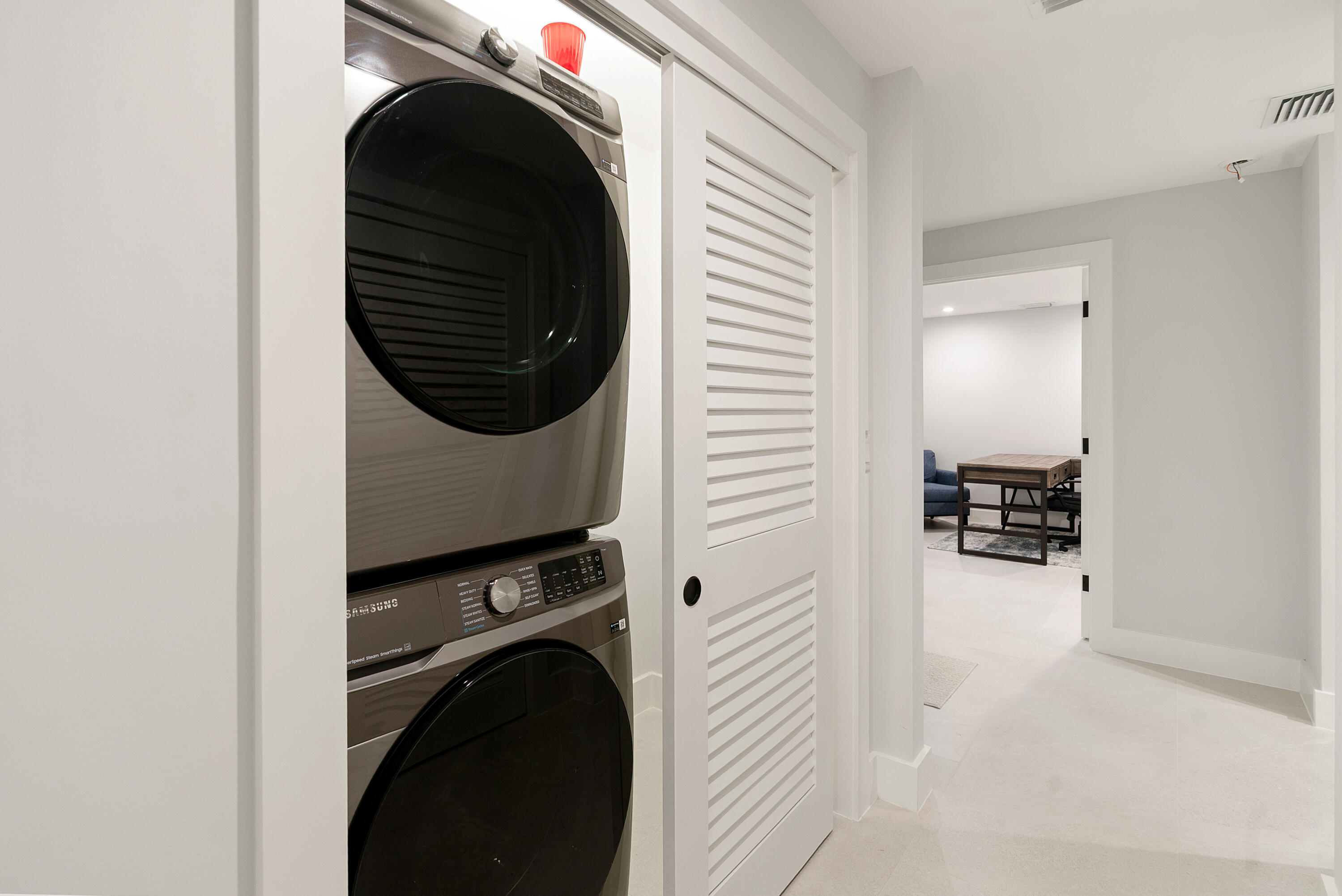 41 Sunset Road Key Largo, FL 33037 - Photo 29 of 59 Laundry