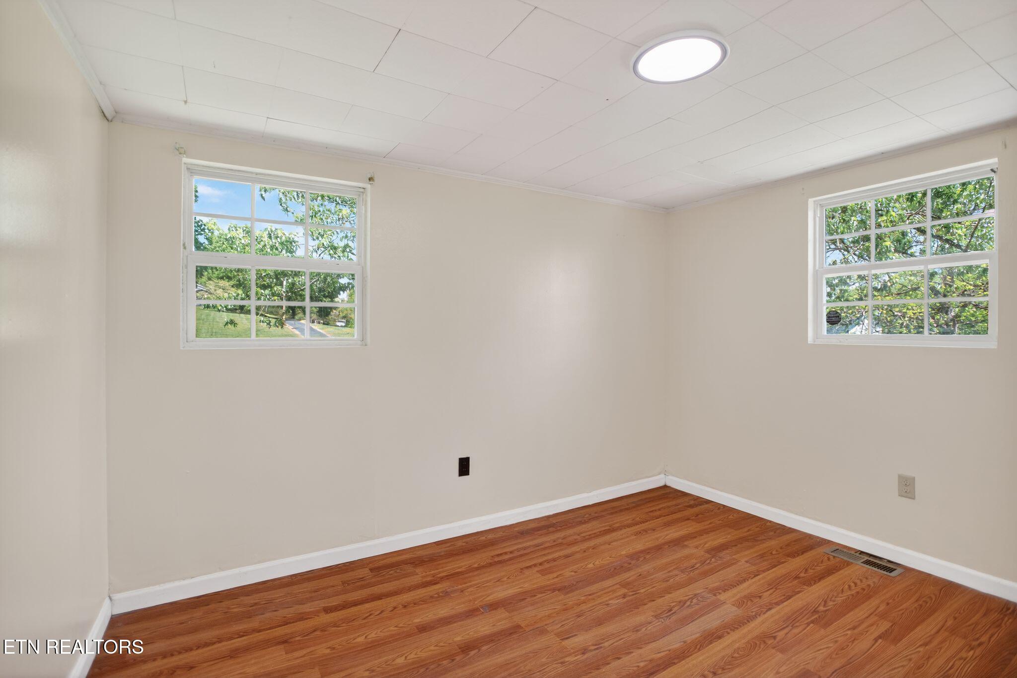 680 Musterfield Road Newport, TN 37821 - Photo 13 of 22 16_680_Musterfield_Rd_Newport_TN_37821-L