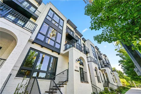 $1,075,000 | 2528 Appleden Place Northeast, Brookhaven, GA 30319