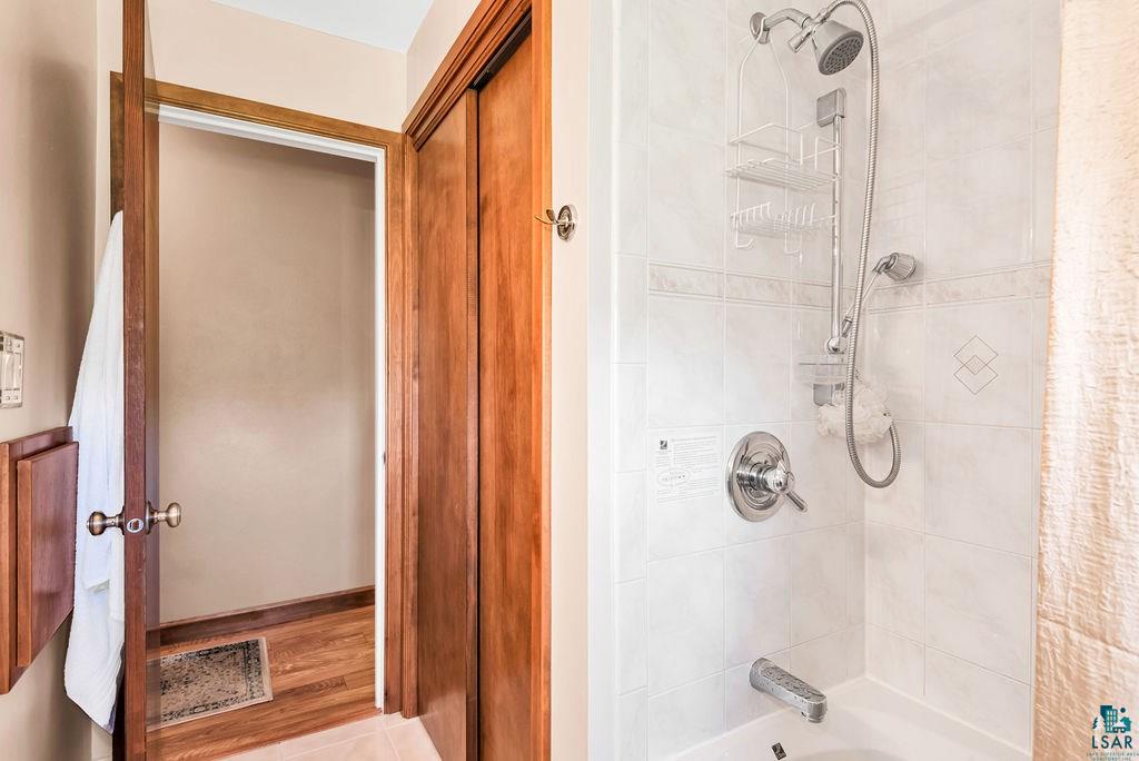 211 Maple Grove Road Duluth, MN 55811 - Photo 27 of 41 Gallery Image 27