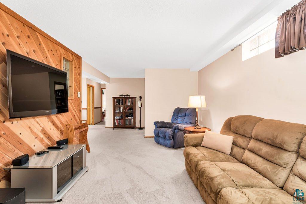 211 Maple Grove Road Duluth, MN 55811 - Photo 31 of 41 Gallery Image 31