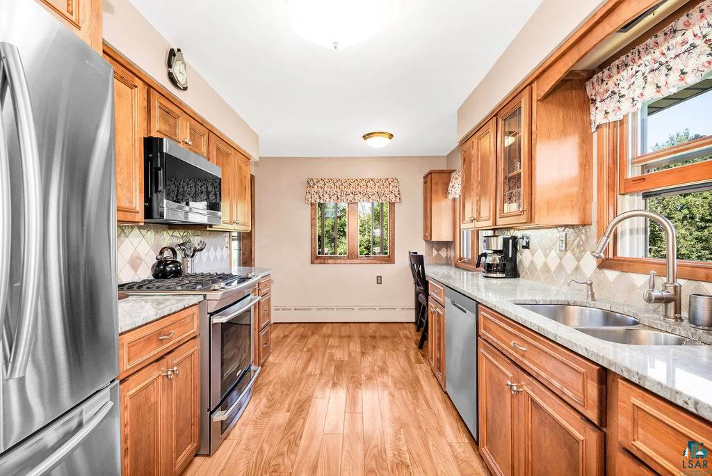 211 Maple Grove Road Duluth, MN 55811 - Photo 5 of 41 Gallery Image 5