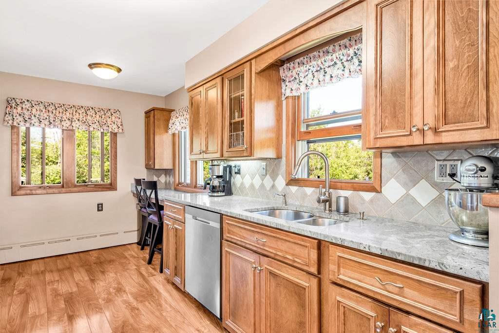 211 Maple Grove Road Duluth, MN 55811 - Photo 7 of 41 Gallery Image 7
