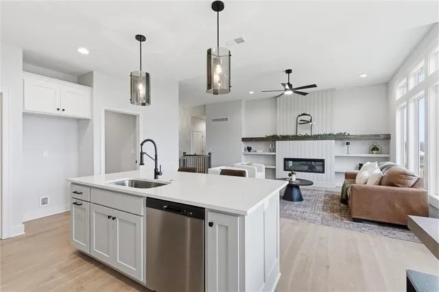 $449,500 | 16729 Pinehurst Drive, Basehor, KS 66007