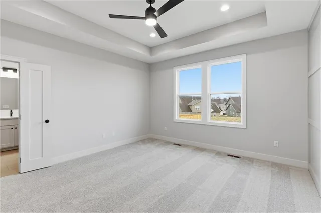 $449,500 | 16729 Pinehurst Drive, Basehor, KS 66007