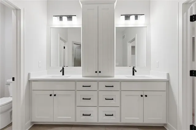 $449,500 | 16729 Pinehurst Drive, Basehor, KS 66007