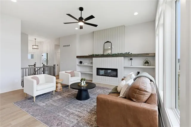 $449,500 | 16729 Pinehurst Drive, Basehor, KS 66007