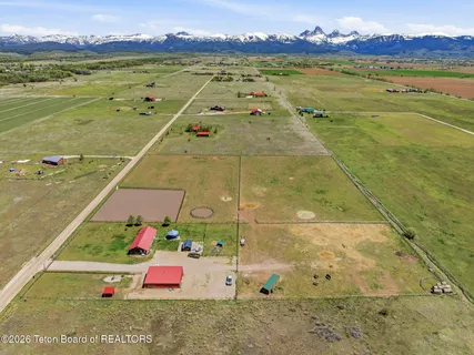 $975,000 | 1871 Fischer Lane, Tetonia, ID 83452
